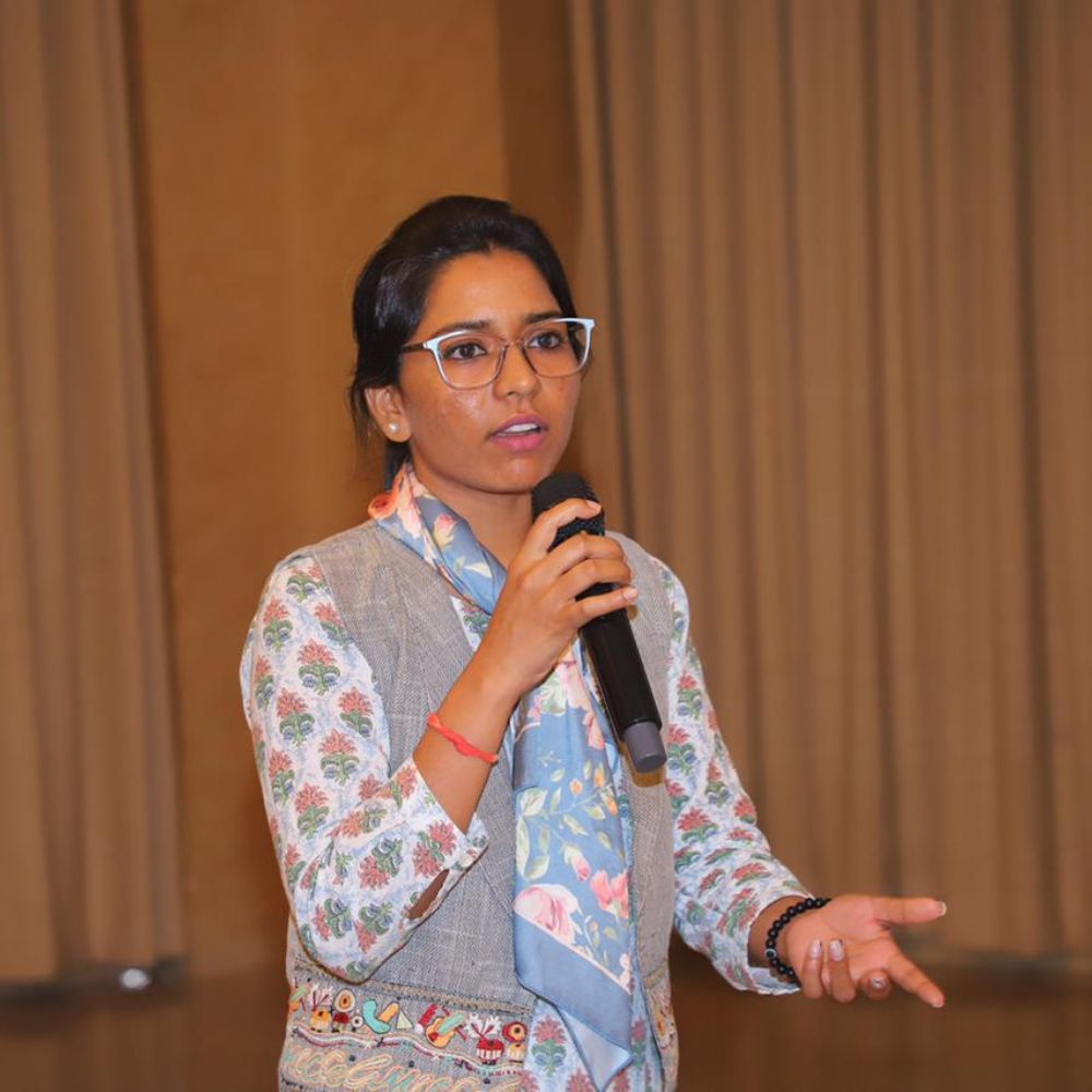 Dr Anita Sargara